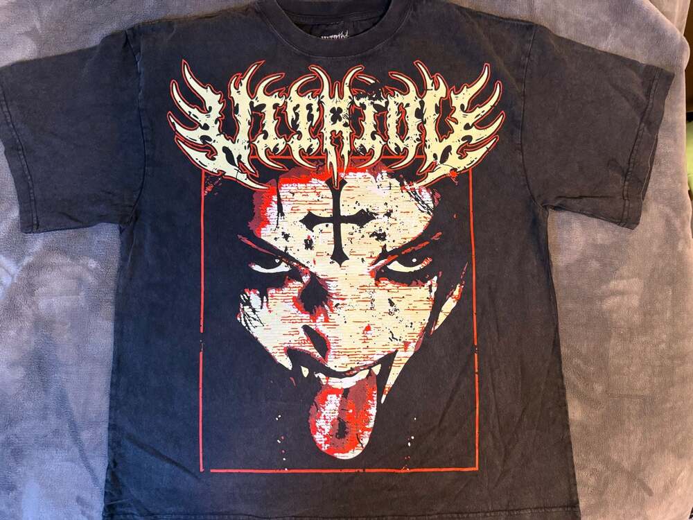 Vitriol Gothic Face Graphic T-Shirt Large